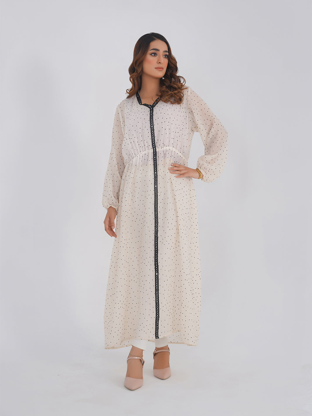 Dotted Ivory Elegance