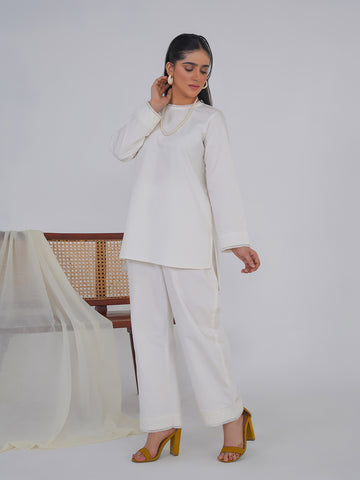Pristine White Poise