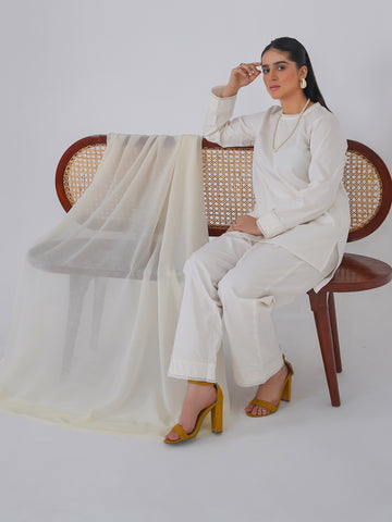 Pristine White Poise