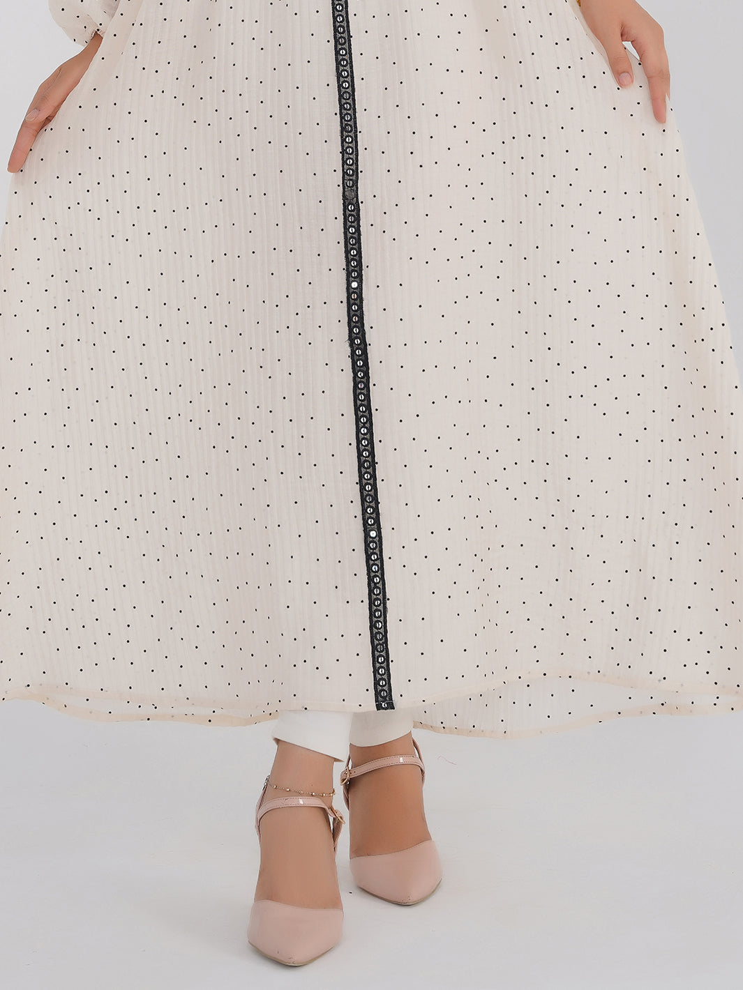 Dotted Ivory Elegance